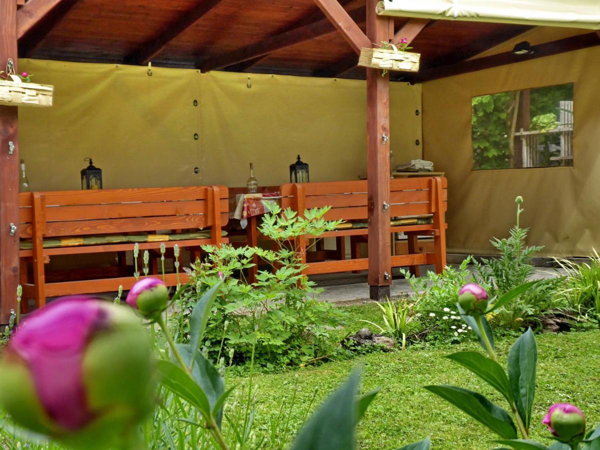 Illes Vendeghaz Hotel Keszthely Luaran gambar