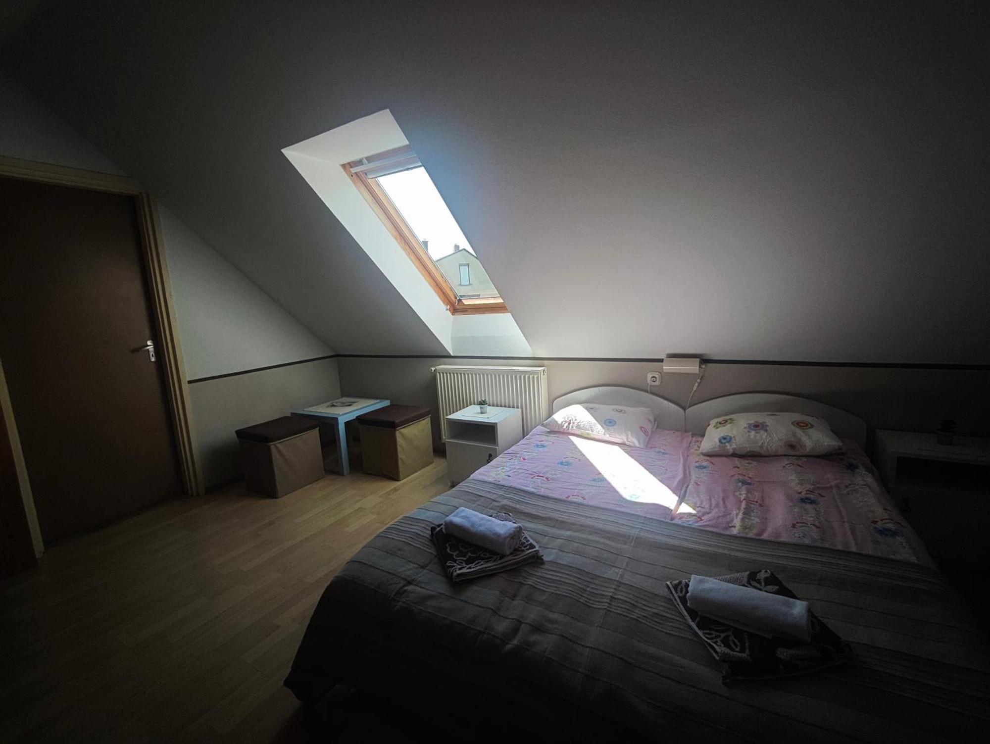 Illes Vendeghaz Hotel Keszthely Luaran gambar